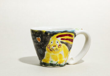 吉岡萬理　色絵マグカップ